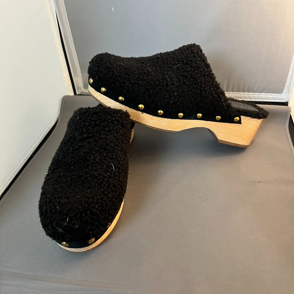 J. Crew DAKOTA Black Curly Teddy Bear Faux Fur Shearling Studded Clogs Size 7.5